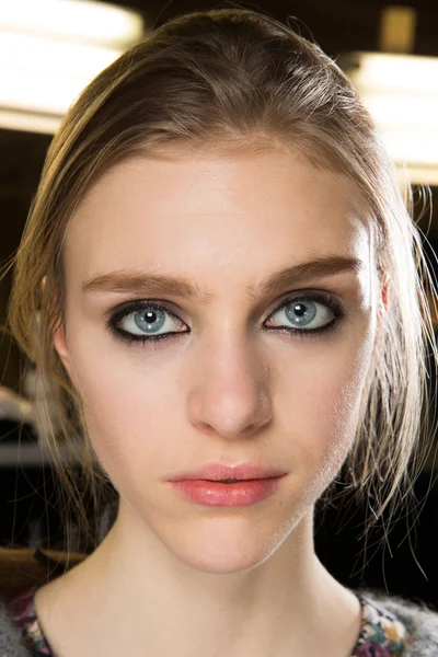 Look 1